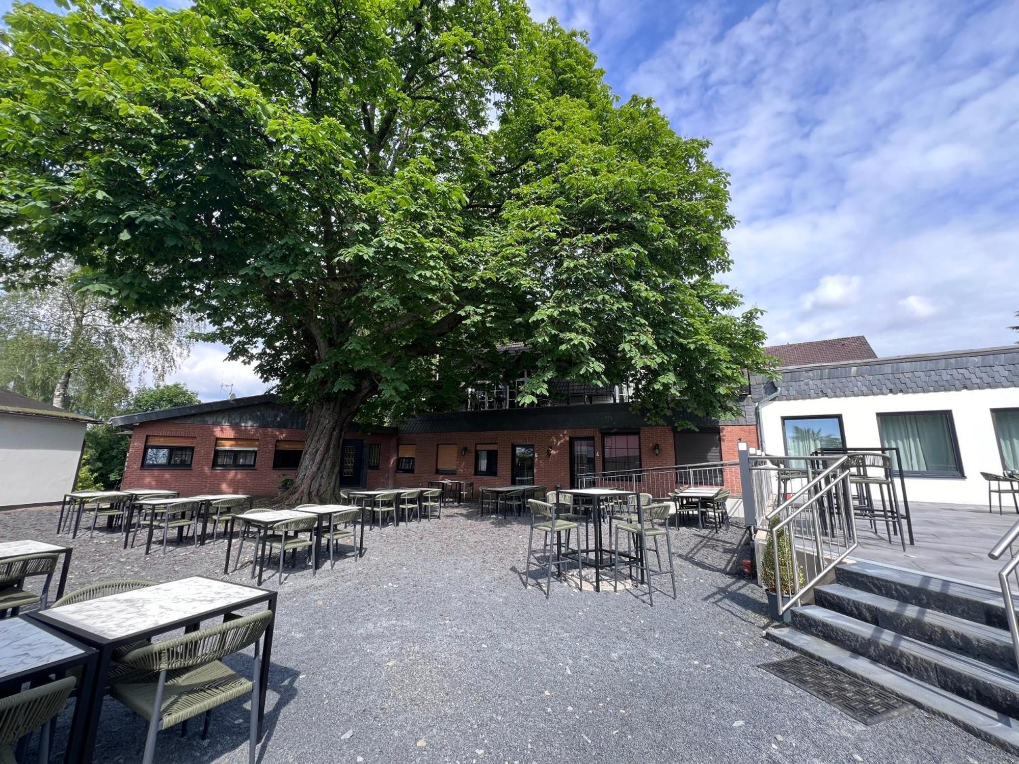 Haus Kuckenberg Hotell Burscheid Eksteriør bilde